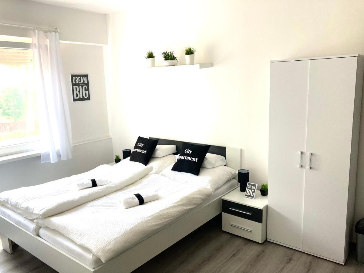 City Apartment Sturovo Luaran gambar