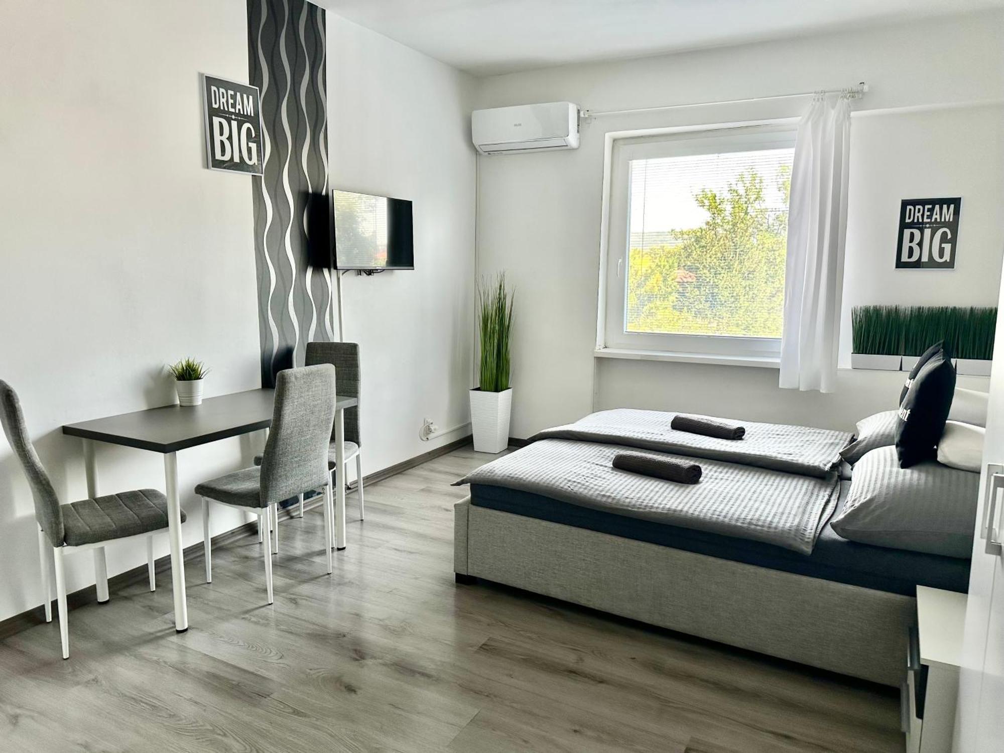 City Apartment Sturovo Luaran gambar