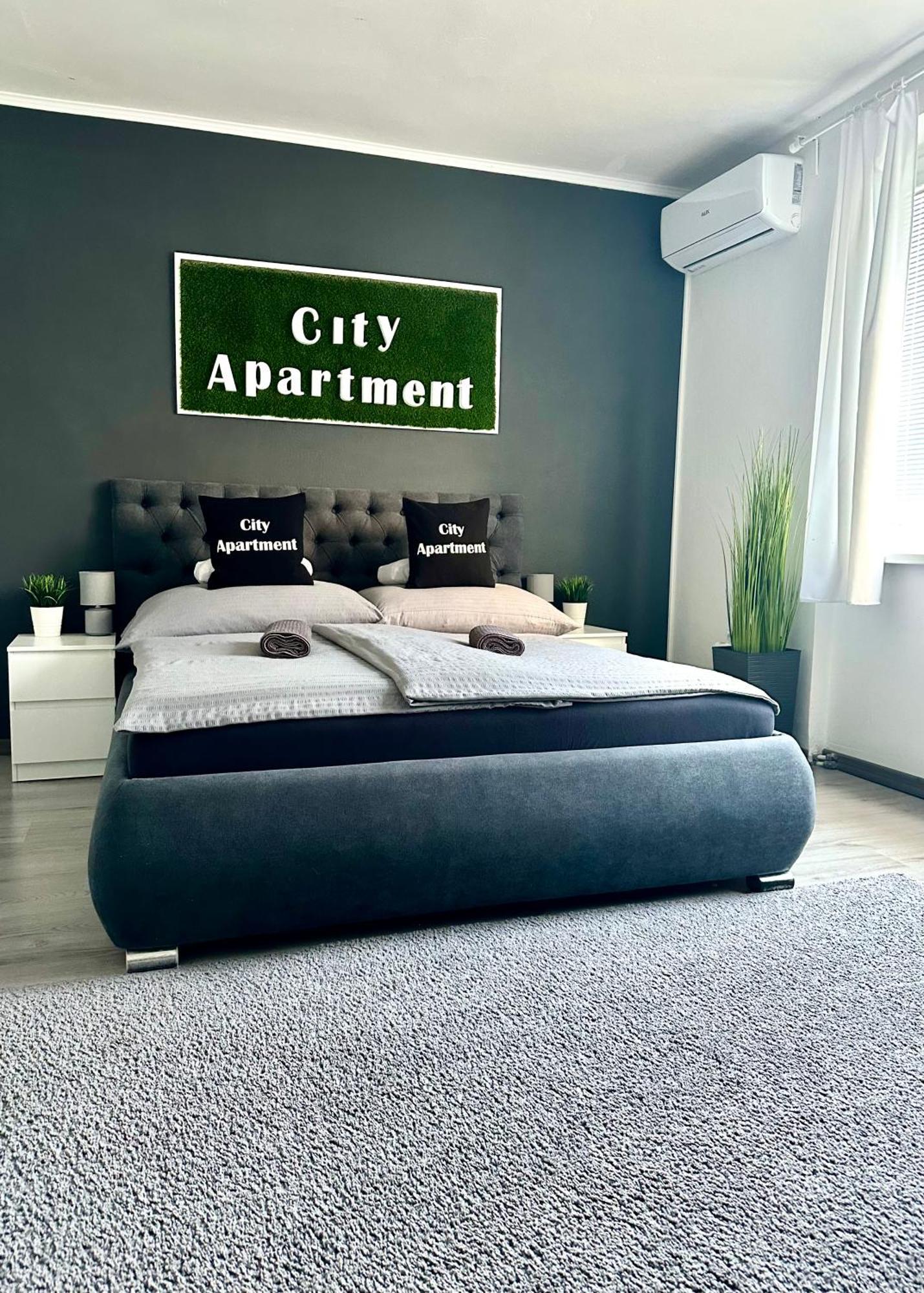 City Apartment Sturovo Luaran gambar